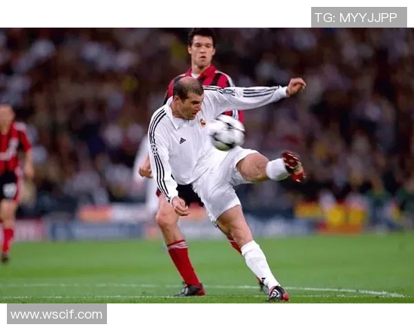 单眼皮足球明星盘点 哪些球员凭借独特外貌在球场外也备受关注