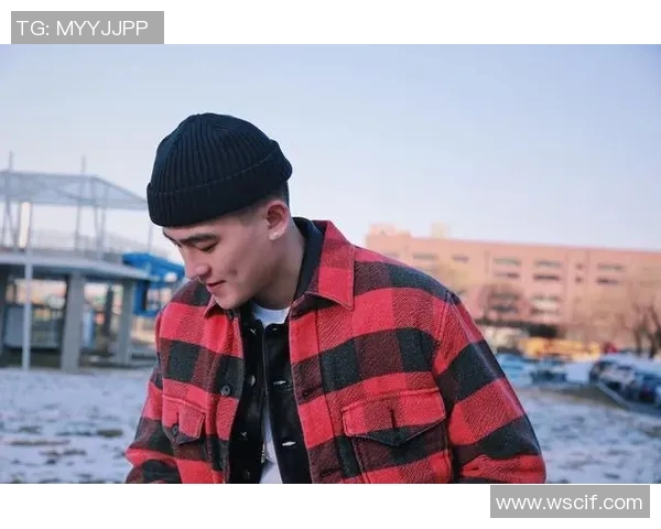 痞帅足球球星：从场上霸气到场外魅力，揭秘他的多面人生